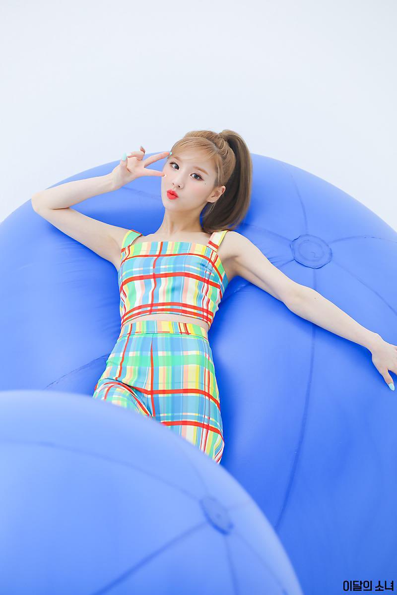 HeeJin France 🐰 tweet media
