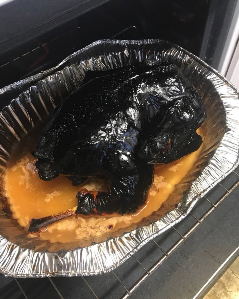 SAOKOPAPll's tweet photo. anybody hungry? 😋 #TurkeyLast https://t.co/5ZNIVKd3R7