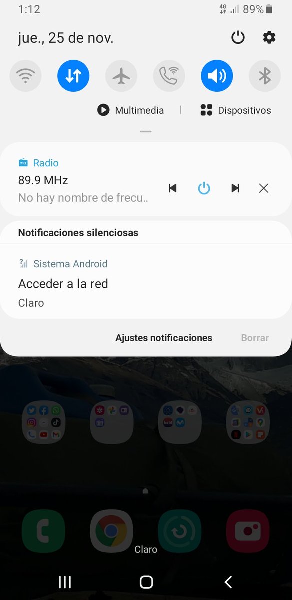 jairohruize70's tweet photo. Señores @ClaroColombia @ClaroTeAyuda llevo quejándome varios días porque ustedes de dejan sin datos de un momento a otro, será que así como tuve que cancelar el servicio de claro hogar, también tendré que cancelar el servicio móvil de ustedes? https://t.co/kQTXLpzIOD
