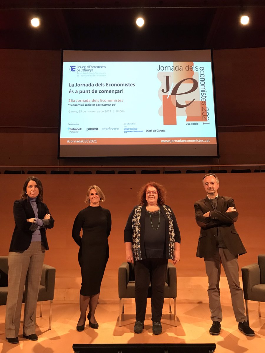 JosepMPerramon's tweet photo. Els/les protagonistes de la #JornadaCEC2021 d’avui a #Girona
Cristina Sánchez, Carles Sureda, Bàrbara Hallé, Laura Casanovas, Genís Roca i les autoritats, Marta Madrenas, M.Àngels Planas, Carles Puig de Travy i Lluis Bigas.
Gràcies a tots i totes per venir!
@economistescat https://t.co/5FKgH2kh5I