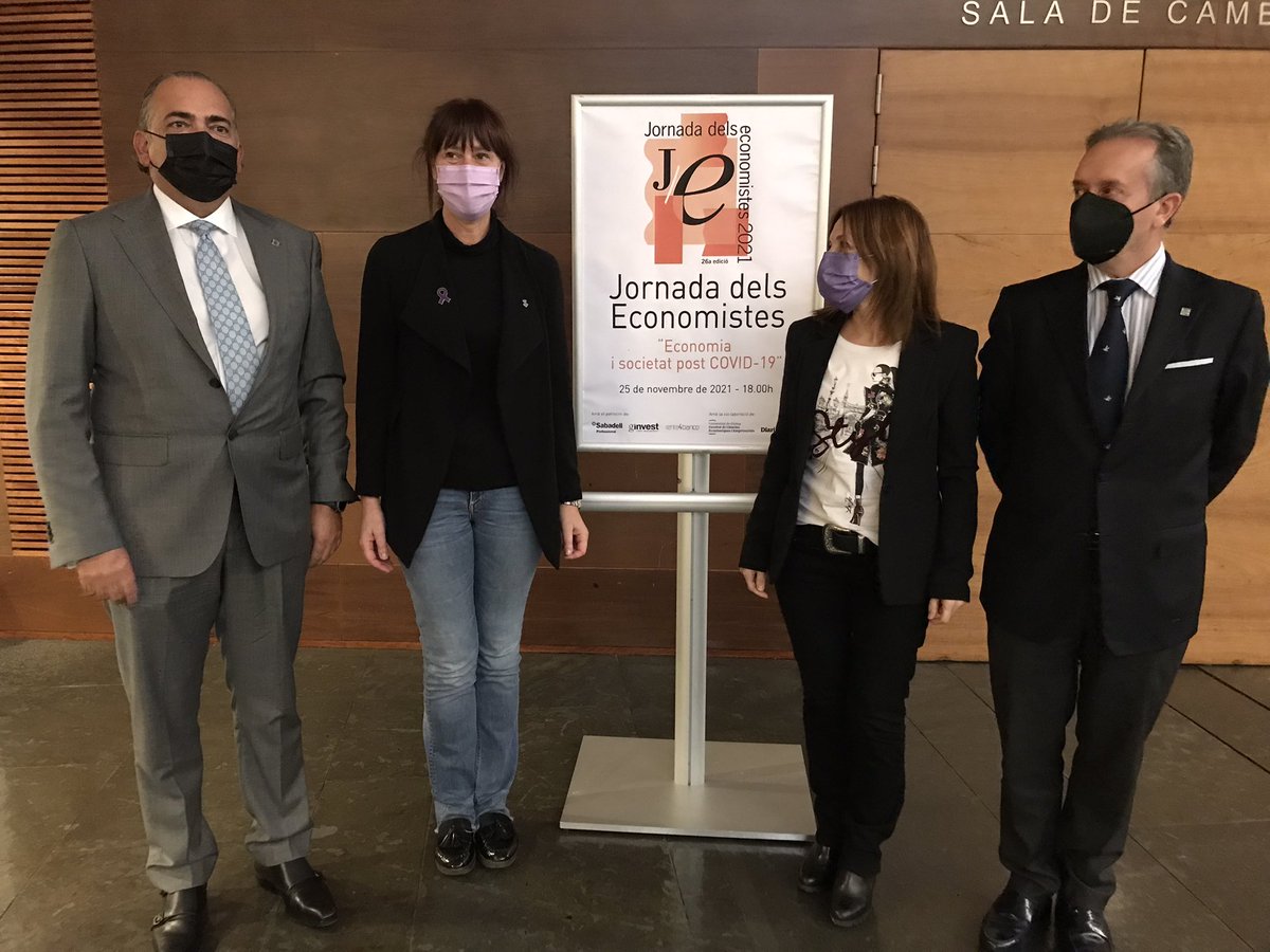 JosepMPerramon's tweet photo. Els/les protagonistes de la #JornadaCEC2021 d’avui a #Girona
Cristina Sánchez, Carles Sureda, Bàrbara Hallé, Laura Casanovas, Genís Roca i les autoritats, Marta Madrenas, M.Àngels Planas, Carles Puig de Travy i Lluis Bigas.
Gràcies a tots i totes per venir!
@economistescat https://t.co/5FKgH2kh5I