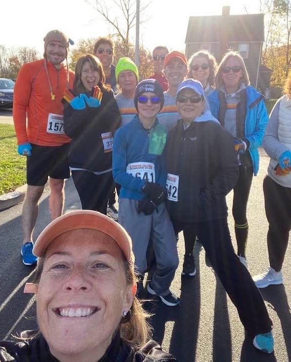 physedcres's tweet photo. Our Sunday Running group tackled the Turkey Trot. A fun tradition with amazing friends. #mymile #sundayrunners #turkeytrot https://t.co/oRsGNXLcH3