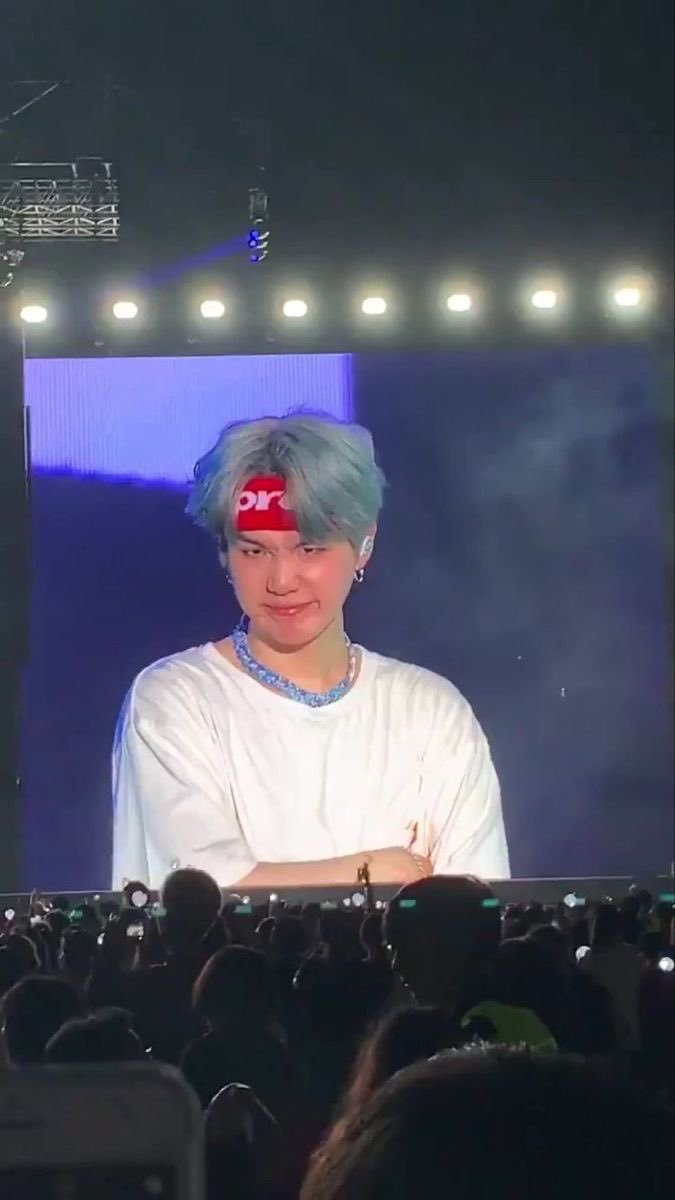 yoongisarchive's tweet photo. yoongi’s happiness being with ARMY 🥺 https://t.co/El5OmJa3GE