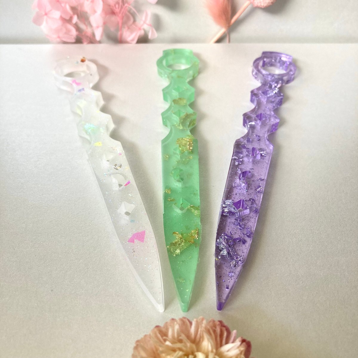 Thanks for the kind words! ★★★★★ "I love my letter opener!! I am so happy I went forward with this purchase! ❤️" ambar etsy.me/3CRkamq #etsy #wand #keychain #resin #shell #lunar #witch #resinwand #sailormoon #letteropener