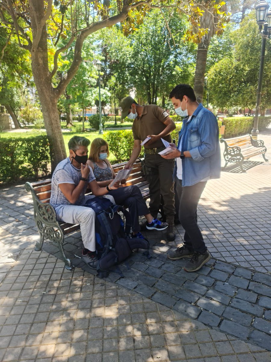 CarabPrefCord's tweet photo. #SanJosédeMaipo: Carabineros de la Oficina de Integración Comunitaria, en compañía del Director de Seguridad Pública, realizan campaña preventiva "NoMasViolenciaContraLaMujer".

#LaPreveciónEsNuestraEsencia https://t.co/CIUKBDdM9R