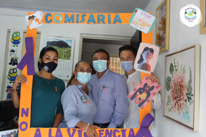 AlcaldiaStMaria's tweet photo. Desde la administración Municipal y las diferentes instituciones del Municipio, nos unimos a la Conmemoración del Día Internacional de la Eliminación de la Violencia contra la Mujer. 

#UnidosSomosMás✅
🌐https://t.co/0pIhr9BRUG https://t.co/aLCgMMgH0B