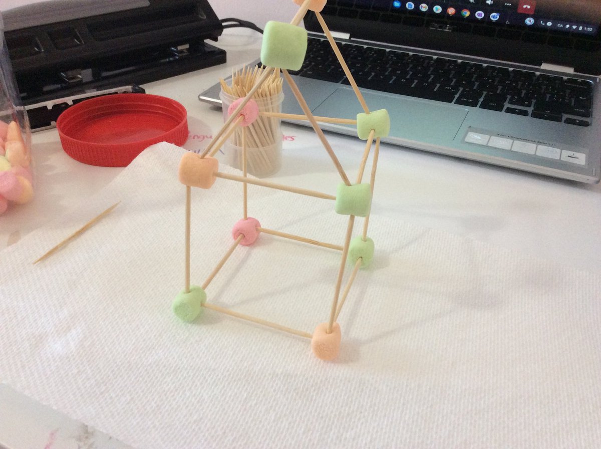 Grade 3 students love to build! We’re learning a lot in our structures unit. 💪🏽