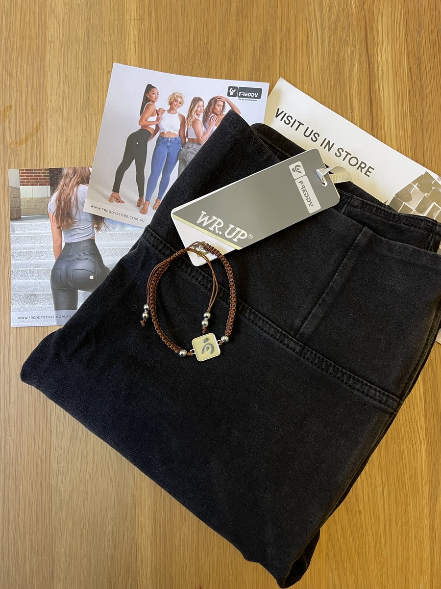 ProfConsumers's tweet photo. Black Friday purchase arrived 🙌🏻

Could not find a more comfy pair of jeans @FREDDYAUSNZ! 👖 https://t.co/oWkFbtdgIh