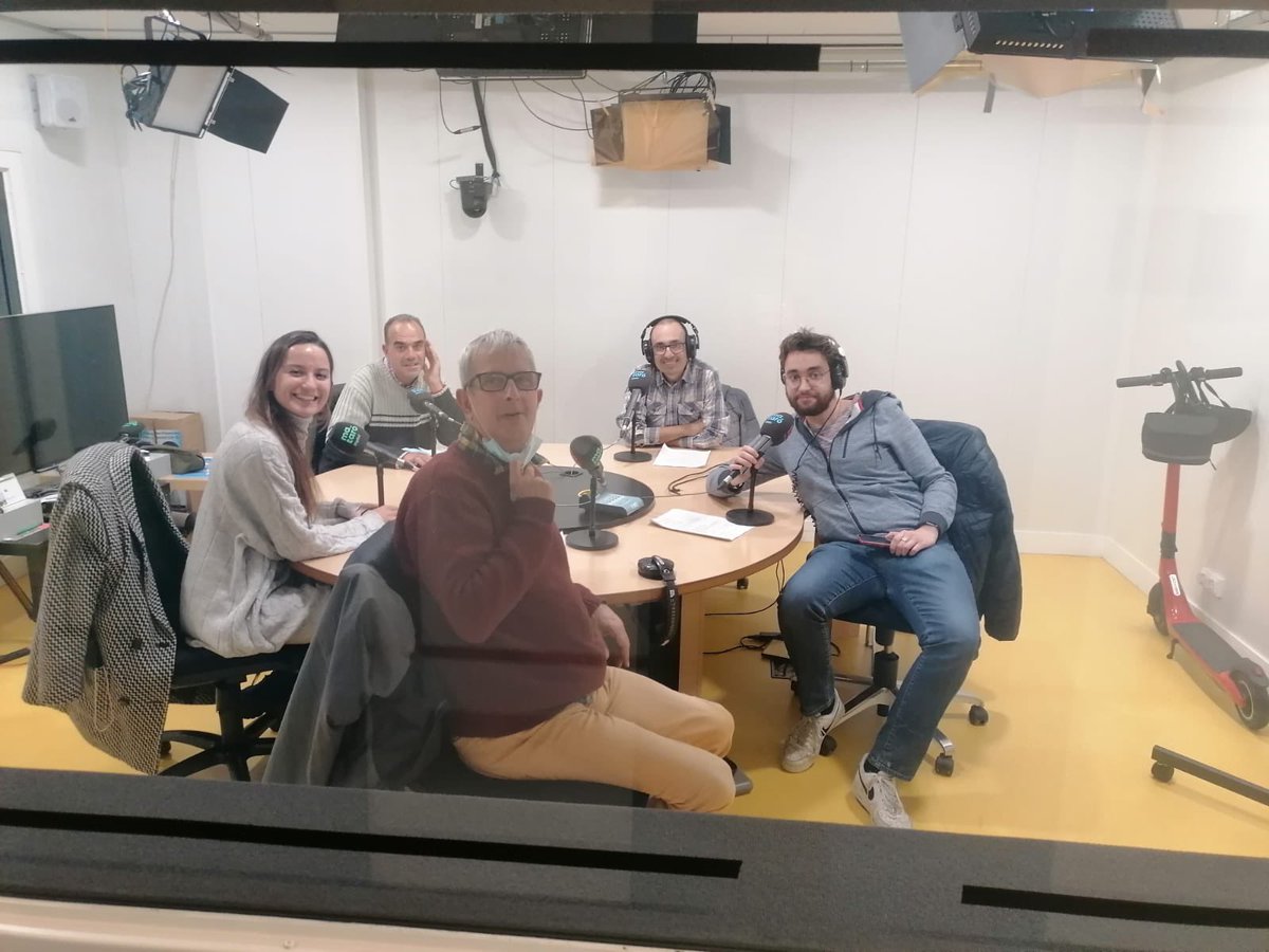 Aquest diumenge a les 18:30 a Radioafònics a <a href="/mataroradio/">mataró ràdio</a>, (📻 89.3 FM, 📺 TDT i 🌐 Internet) tindrem l’honor d’entrevistar a <a href="/juditneddermann/">Judit Neddermann</a>, moltes gràcies per estar amb nosaltres! ❤️