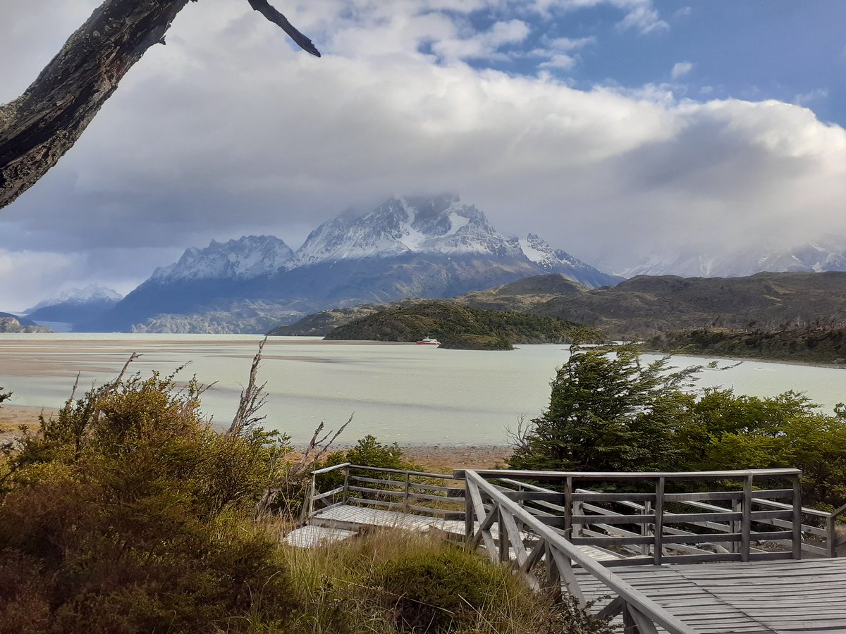 javiertl8's tweet photo. Empezamos temprano esta jornada maravillosa #LagoGrey 🤩 https://t.co/uJdAOMR5BQ