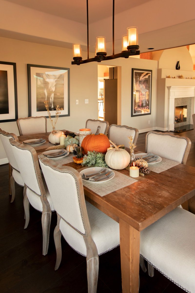 AtTheJoy tweet media