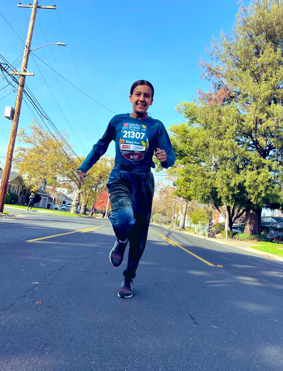 LupitaSCornejo's tweet photo. #LifeWithTheCornejos enjoying time in #Sacramento and running #FeedTheHungry #TurkeyTrott @rtfth #AllInForSacramento #RTFTH 
#LifeatATT @ATT 

@_Jose_Cornejo https://t.co/ZlPMomvzXj