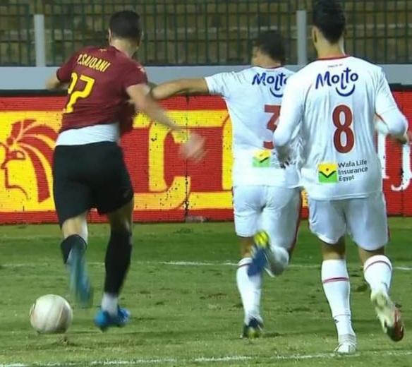 مفيش ضربه جزاء لسيرميكا ضد الزمالك والحكم خرج بالمباراه لبر الاحتواء 😏