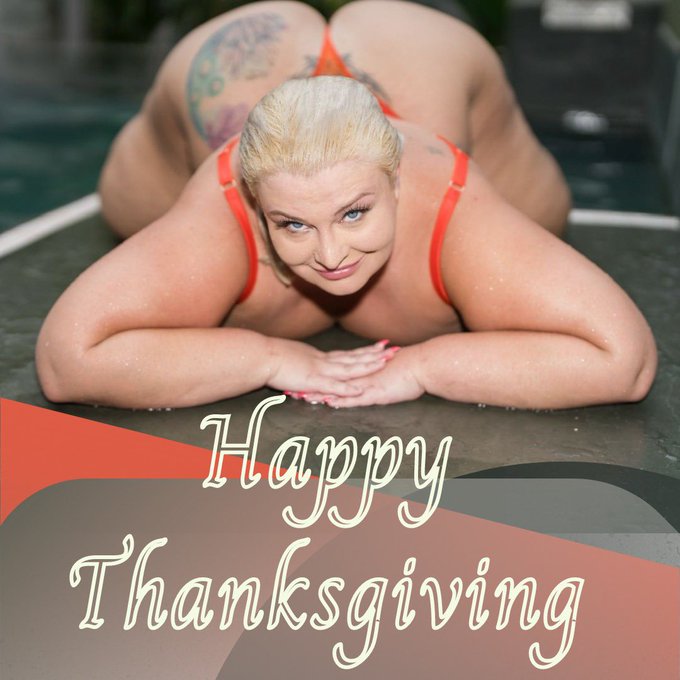 Happy thanksgiving 🦃 https://t.co/KH5ZfnsJ9F<a href="/tag/newprofilepic"class="tags"><span>#newprofilepic</span></a>