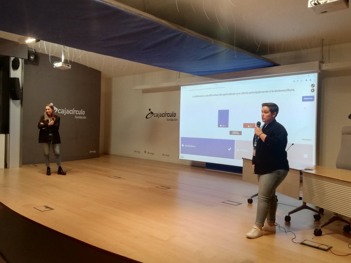 fordysvar's tweet photo. Ahora le toca el turno a nuestros colaboradores de @UBUEstudiantes
@4dysvar_ubu ponen a prueba a los asistentes del Evento final de #FORDYSVAR mediante un @kahoot
Muchas gracias por vuestra intervención 😊
#FORDYSVAR25N
#ErasmusPlusSEPIE
#Dyslexia
@universidadburgos
@sepie_gob https://t.co/EWm7PPge3Z