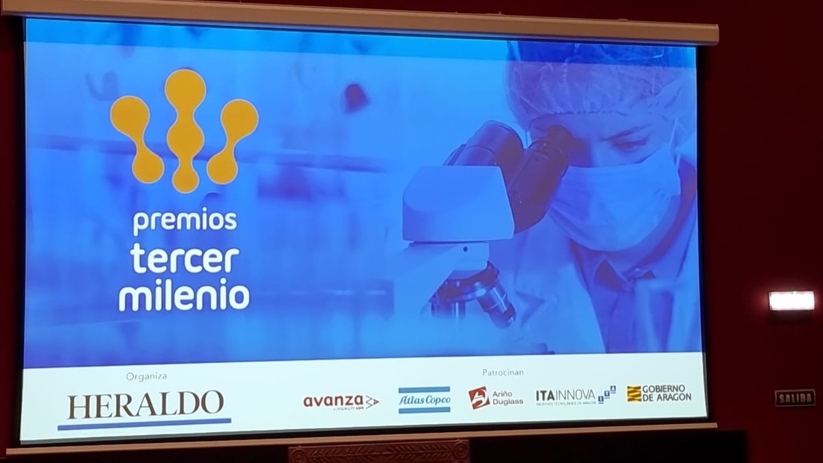 aireamos's tweet photo. Felicidades a nuestros compañeros y miembros de AIREAMOS @AJSchuhmy @juanjo_alba por llevar el proyecto #covidBlock en ARAGON y recibir este merecido premio.
Un premio del que todos los que formamos #aireamos nos sentimos parte. ♥️ https://t.co/XHUek0MSOI