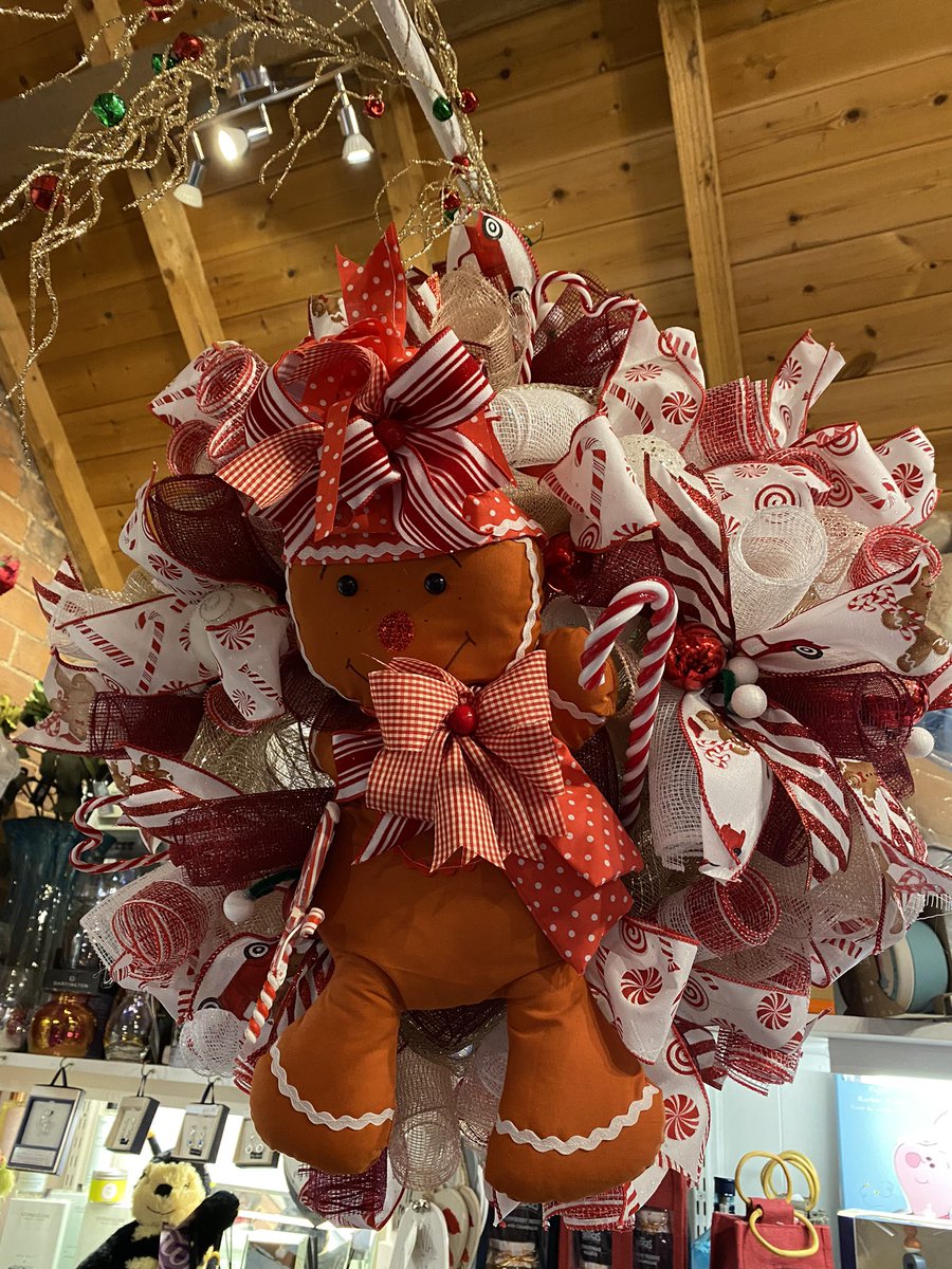 candleshopmitch's tweet image. New in today at #thecandleshopatmitchells, these #decomesh wreathes, all handmade locally by the lovely Maxine. We do like keeping her busy 🤗🤗. @PodcastBread @AAAbbottStories @J21Coaching @Dollie1952 @AndrewStarr0736 @bigtalluk @ZebraMingo @SevernOffice @SarahT_BCCC @