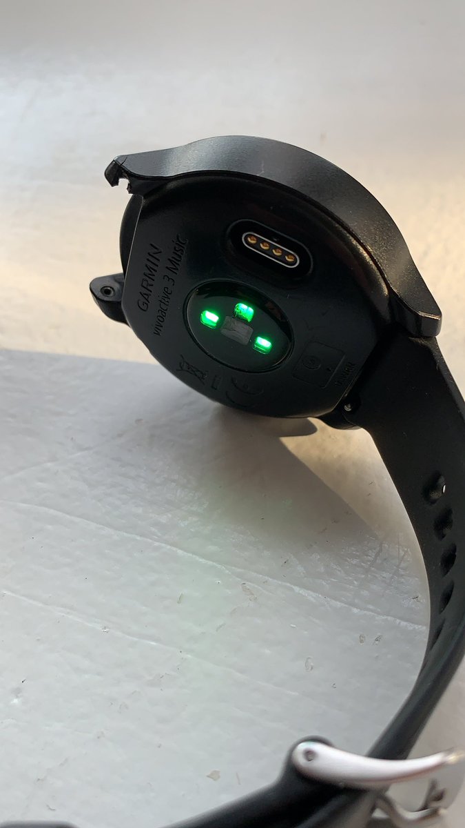 jsilkowitz's tweet photo. @Garmin my Vivoactive 3 Music just cracked where the band clicks in…can I get support with this?  I can’t wear it anymore 😢 Thank you and happy thanksgiving! https://t.co/Py6ufY582t