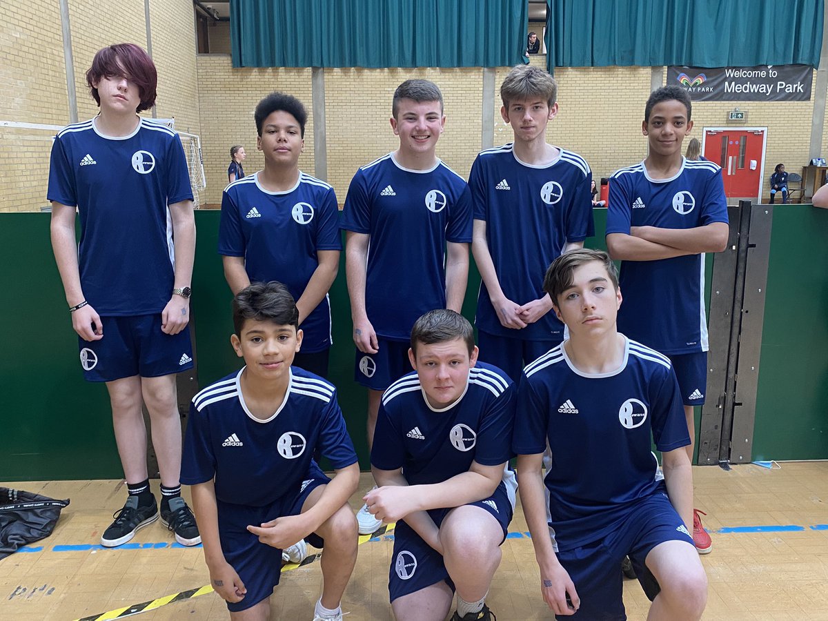 PCheal25's tweet photo. @TheRowansAP first #SSG competition of the year! Was great to see the boys competing again and can’t wait for the next one! Thank you @gsp_greenacre #Handball #MedwaySchools #Teamwork #Commitment https://t.co/hLiHpkwmOK