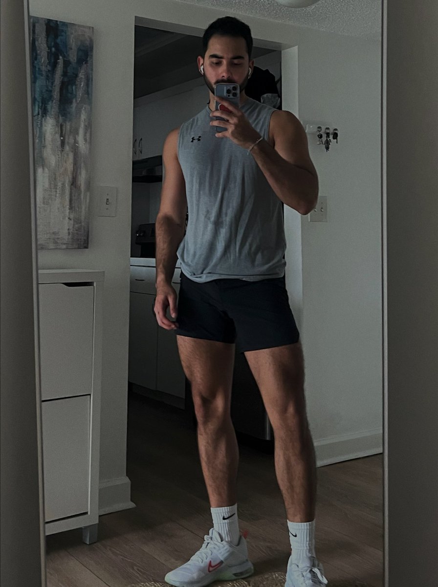 piwwow pwincess on Twitter: "he likes getting his lil booty hole turned