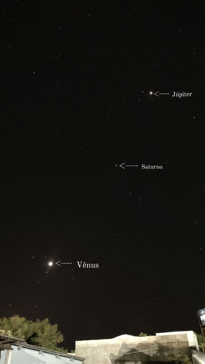 joaofelipeap's tweet photo. @disclosetv Venus, Saturn and Jupiter lined up, something big is going to happen soon... https://t.co/VMzsU4D31e