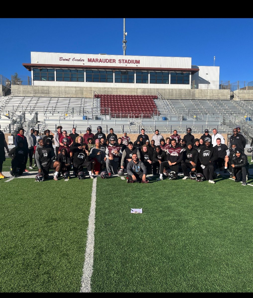AVCFBCOACHG's tweet photo. Always great to practice on thanksgiving that means you are playing for a championship. Happy thanks giving
#hardworkreapsreward https://t.co/IcdRYWttea