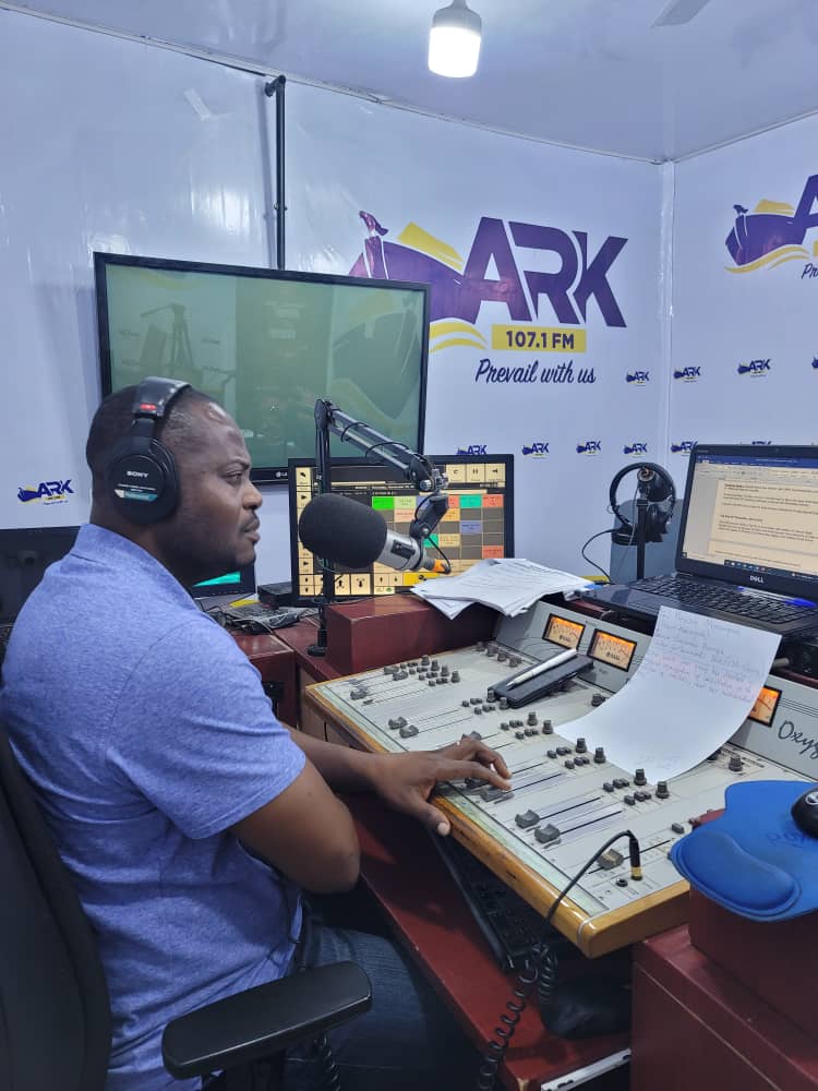 CDDGha's tweet photo. The team also participated in radio discussions on Ark FM in Sunyani and W FM in Wa. #LocalGovtReformsGH #CCSOsConsultations https://t.co/WHL6YthmhH