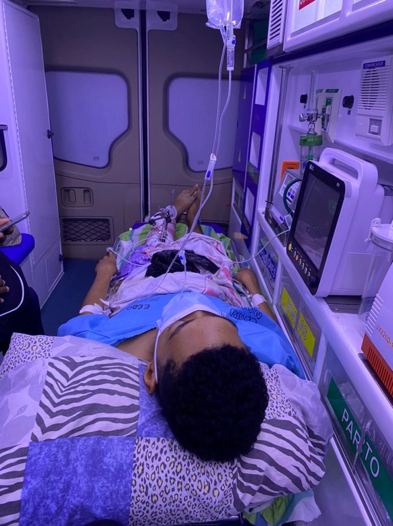 AnteFarith's tweet photo. Me llamo Farith Ante, tengo 23 años y soy de Esmeraldas-Ecuador, estudio Ingeniería Mecánica. 
Hace ya casi 5 meses que perdí mi pierna en un accidente de tránsito. No les negaré que fue un gran golpe y dolor, sobre todo para mi familia que es muy unida. https://t.co/UjImUL0XKu