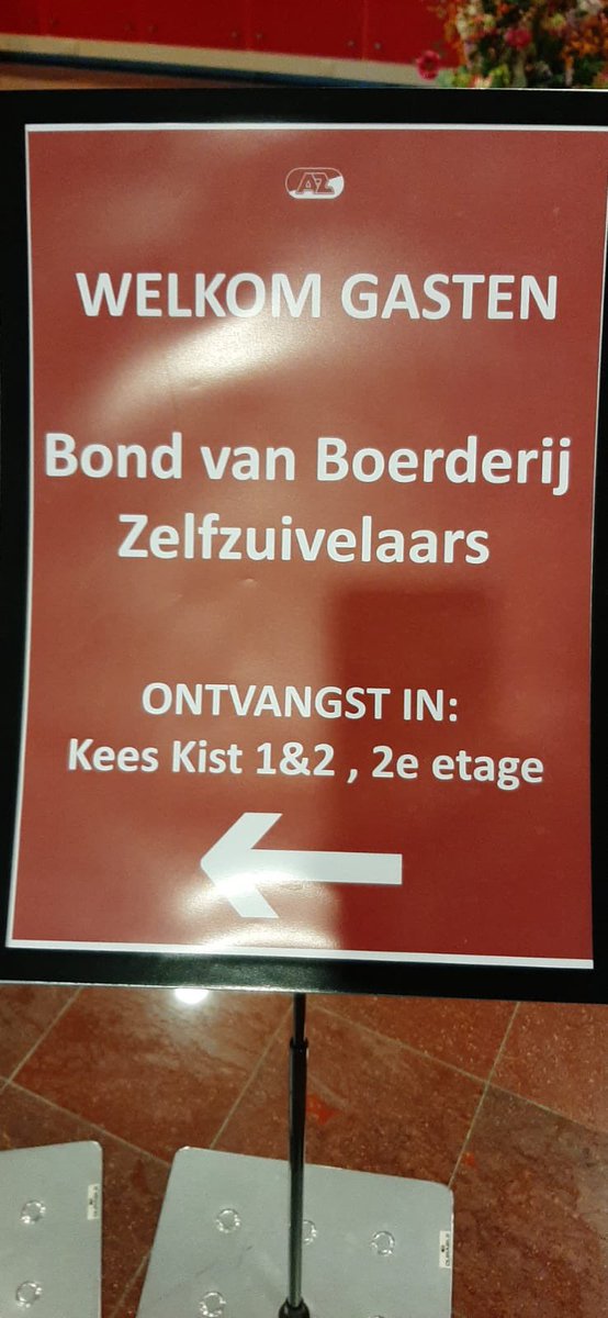 UtopiaHoeve's tweet photo. Super kwaliteit voor onze -#geitenkaas #boerenkaas op de #kaaskeuring van #NoordHolland bij @AZAlkmaar stadion vandaag! Machtige mooie dag gehad https://t.co/0mfwYVHMLw