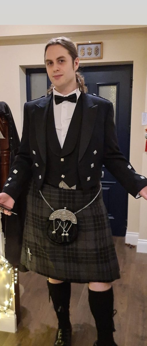 NightsJudgement's tweet photo. #ccmalive #CCMA2021 

Fantastic work to all the nominations and my guys and gals at TELUS International! 

Rocking the kilt for the occasion! https://t.co/uC1qLAZ0uB