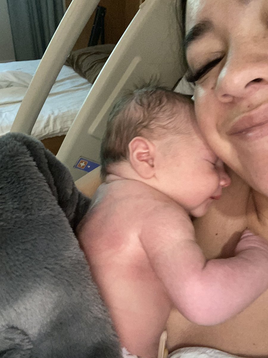 b___eazy's tweet photo. i’m so in love 🥺💙 https://t.co/ozA1tD0dqT