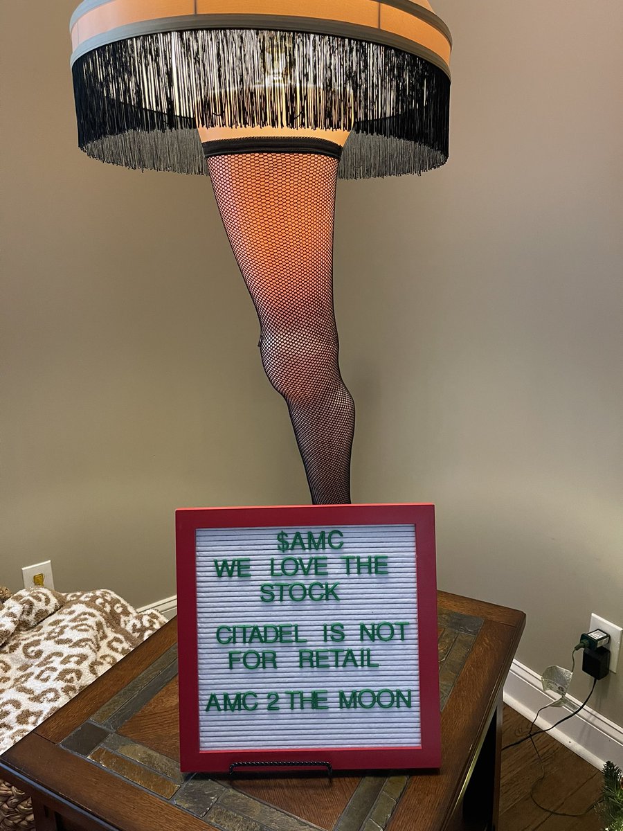 $AMC. We love the stock!! Happy Thanksgiving, #apes! #CitadelIsNot4Retail