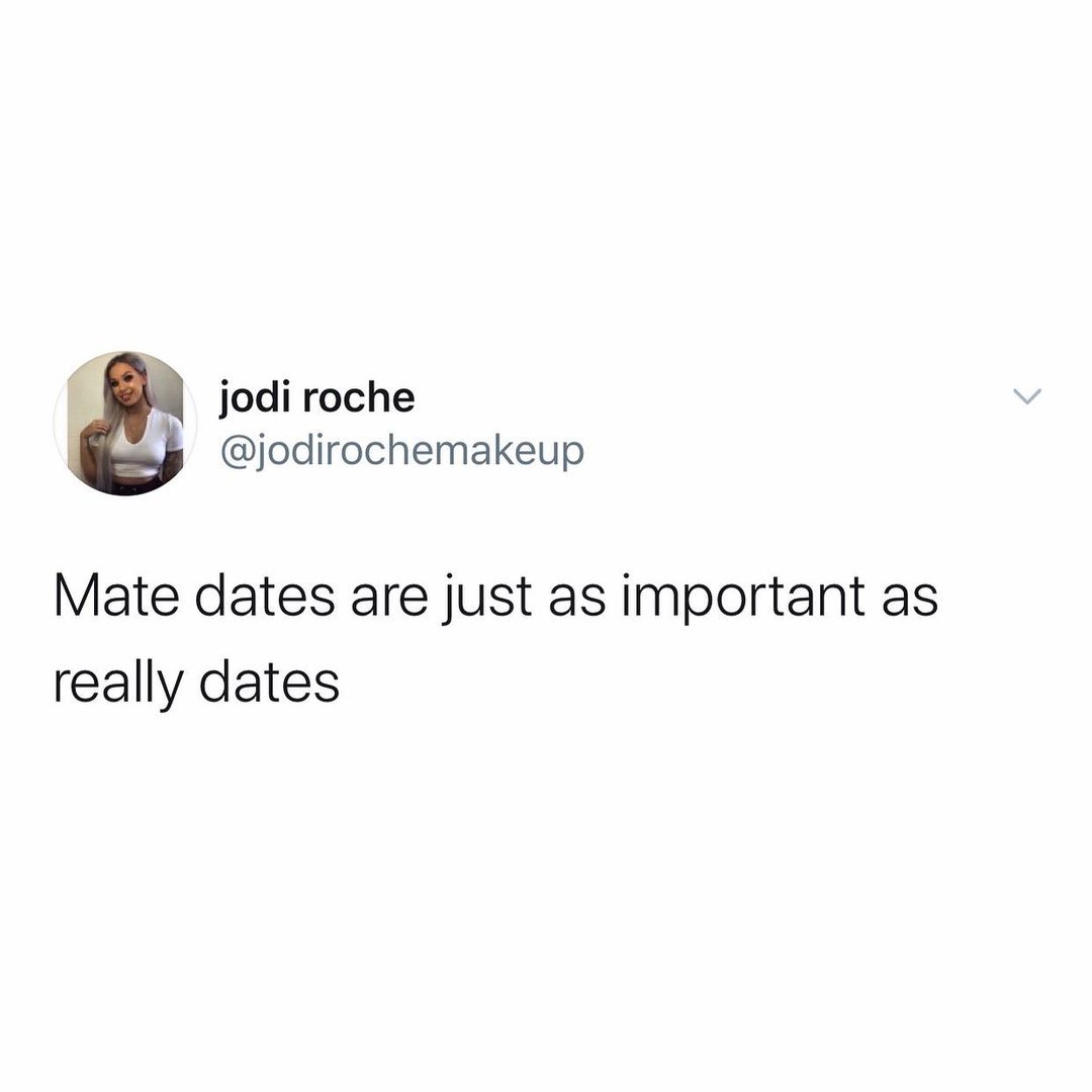 PrettyLittleThing tweet media