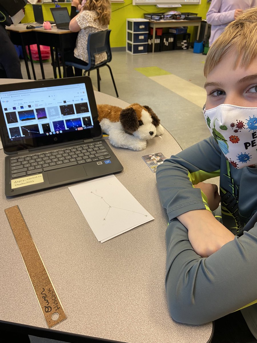 HDDawe's tweet image. Designing our #constellations today in #tinkercad! Stayed tuned for the final project! @BrooksideInt #designandcreate #3Dprinting