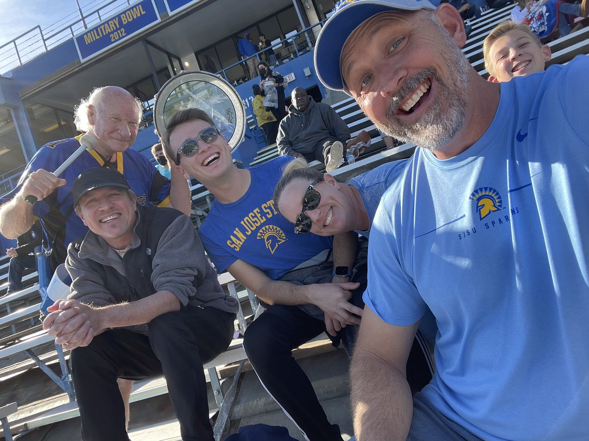 Let’s go Spartans!! #beatfresno #spartanup