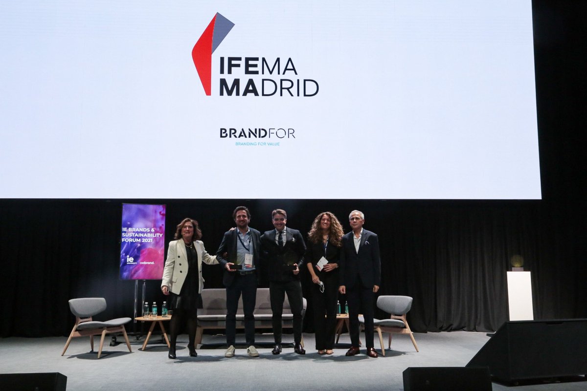 IFEMA's tweet photo. Recibimos el premio @AebrandORG al mejor reposicionamiento de marca. ¡Muchas gracias a la organización de estos galardones, a quienes nos votaron y a nuestra agencia @TeamBrandFor! 

Recoge el premio Javier Blanquer, director de Marketing.

#Sientelainspiracion en #IFEMADRID. https://t.co/bZ4kCTgPDl