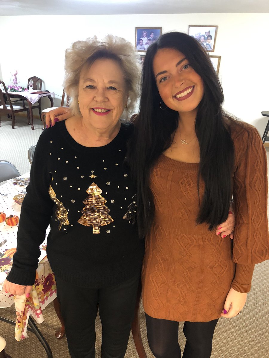 LisaLakerFCHS's tweet photo. Thankful! 🧡💛🧡💛 https://t.co/6qkL5T7xCA