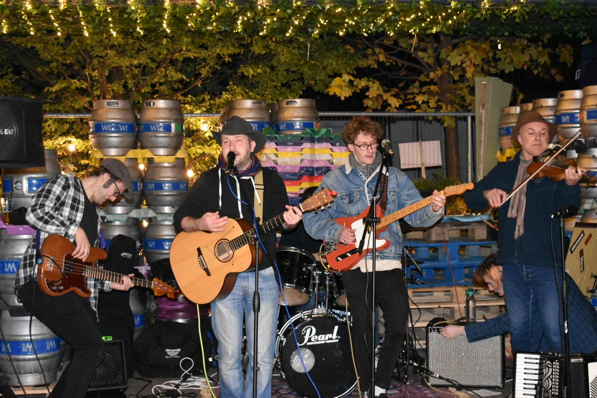 Friday night I'll be fiddling me some "Americana English-Style" with the Nick T Band! Original songs &amp; some juicy covers too.. Looking forward to playing and seeing your friendly faces!
Old House pub: West Street Dorking
Friday 26th Nov 8:30ish-11pm
<a href="/oldhousedorking/">The Old House</a>  #livemusic