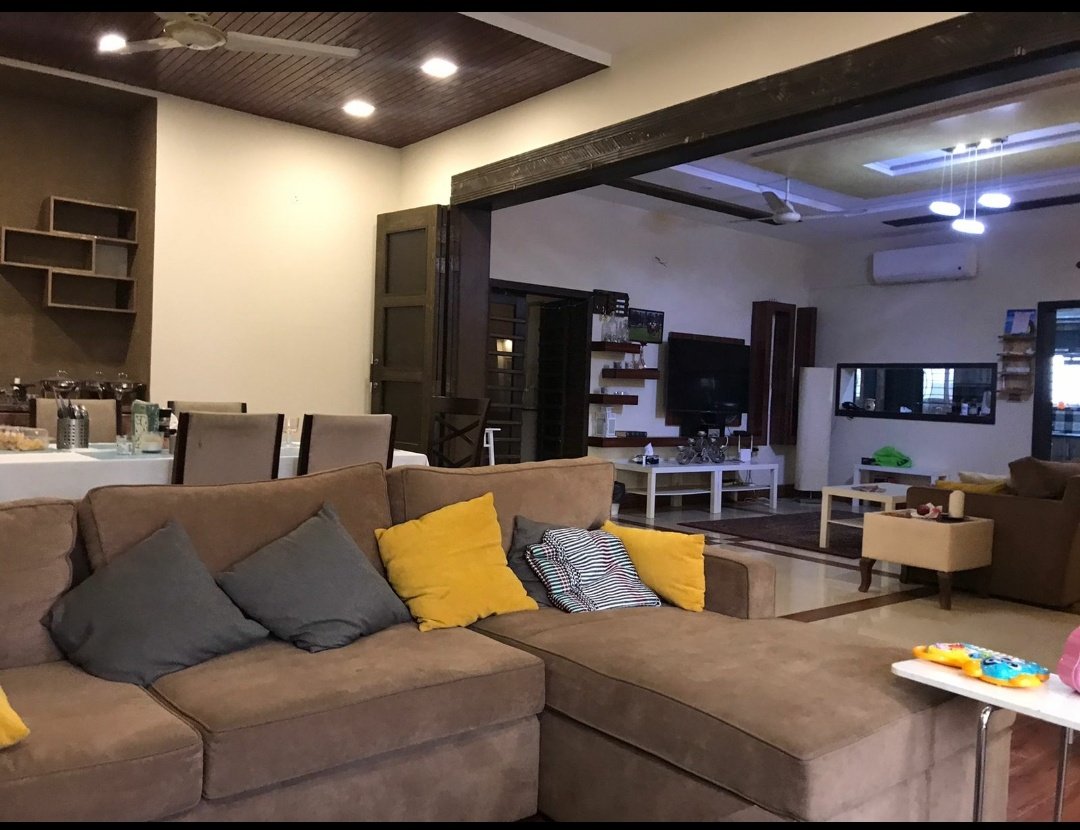 ExpertLahore's tweet photo. Chinaar Bagh Lahore "Khyber Block"
One knal single story Levi's h house for sale,
3Bed + 4 Bath "Corner Plot"
3 years old construction situated on 80 feet Road
Demand= 2,1500,000/=
Contact #03005005002 https://t.co/m6MCm31qg3