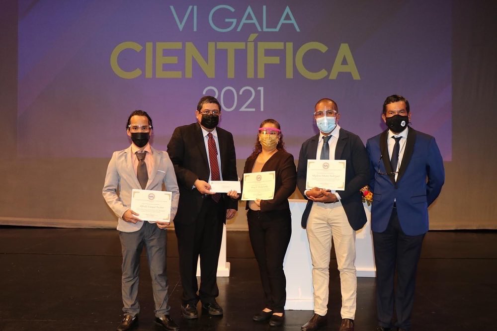 ApanacPanama's tweet photo. Entrega de los premios APANAC JIC 2021 a los tres mejores proyectos de Innovación Social de la JIC NACIONAL 2021 durante la VI Gala Científica de la @utppanama @UTPInvestiga https://t.co/jkJ3vX4UVX