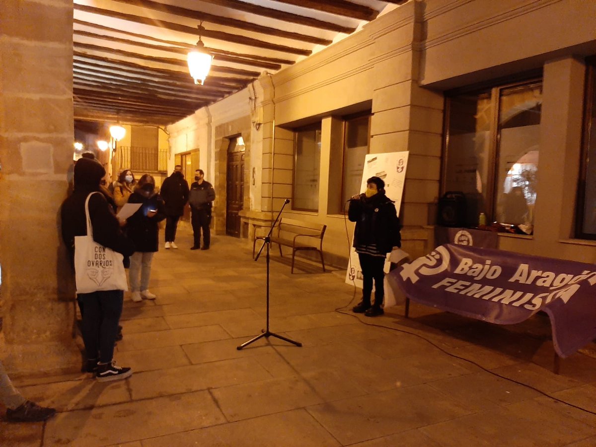 BAFeminista's tweet photo. Día Internacional para la Erradicación de la Violencia contra las Mujeres. #Andorra
#Alcorisa
#25N
#NiUnaMenos https://t.co/BQElPtfEs3