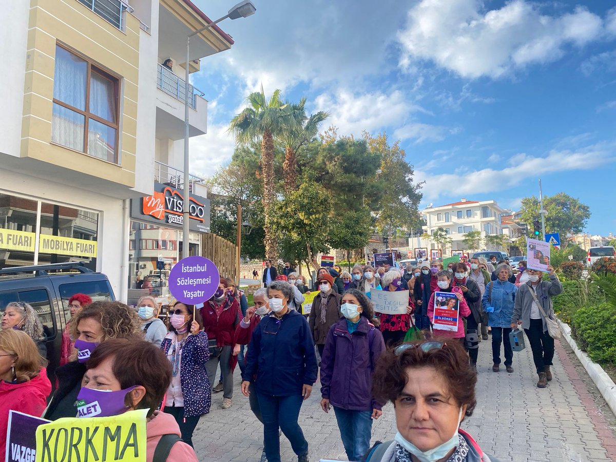ilericikadin's tweet photo. 📌 Datça

Haklarımız, hayatlarımız, geleceğimizden vazgeçmiyoruz!

#25KasımdaTaksimdeyiz 
#25Kasım https://t.co/Us3ycOScOz