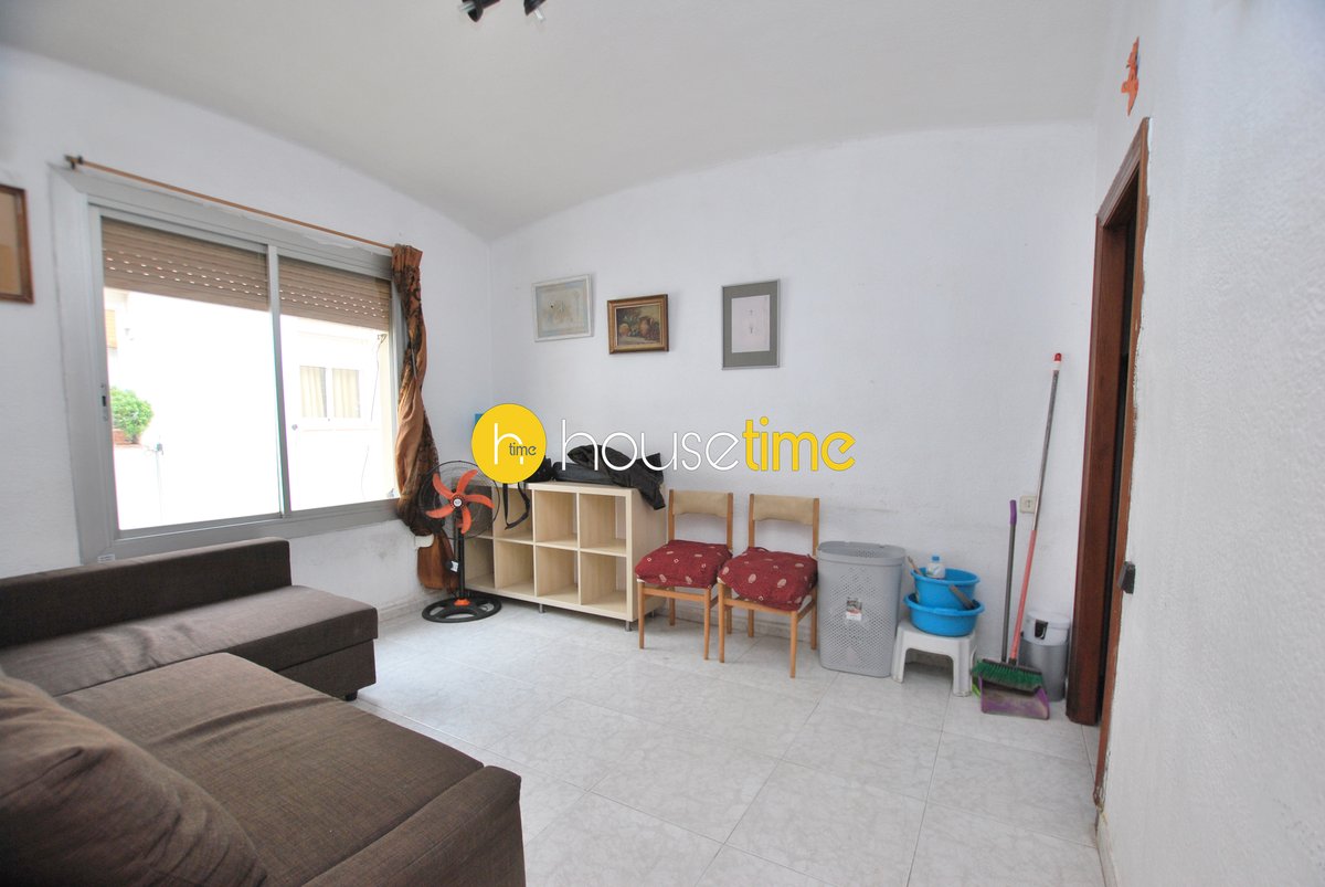 housetimeInmo's tweet photo. Piso de 71m2 en Barcelona, a reformar y con luz natural. ¡Es tu oportunidad para diseñar tu piso ideal! 😉👏
https://t.co/9qlMpskk5t
✔3 dormitorios
✔1 baño
✔Ascensor
🏡https://t.co/tJcky6Tu0A 📞930111954
#Housetime #barcelona https://t.co/FmVk1bFS4g