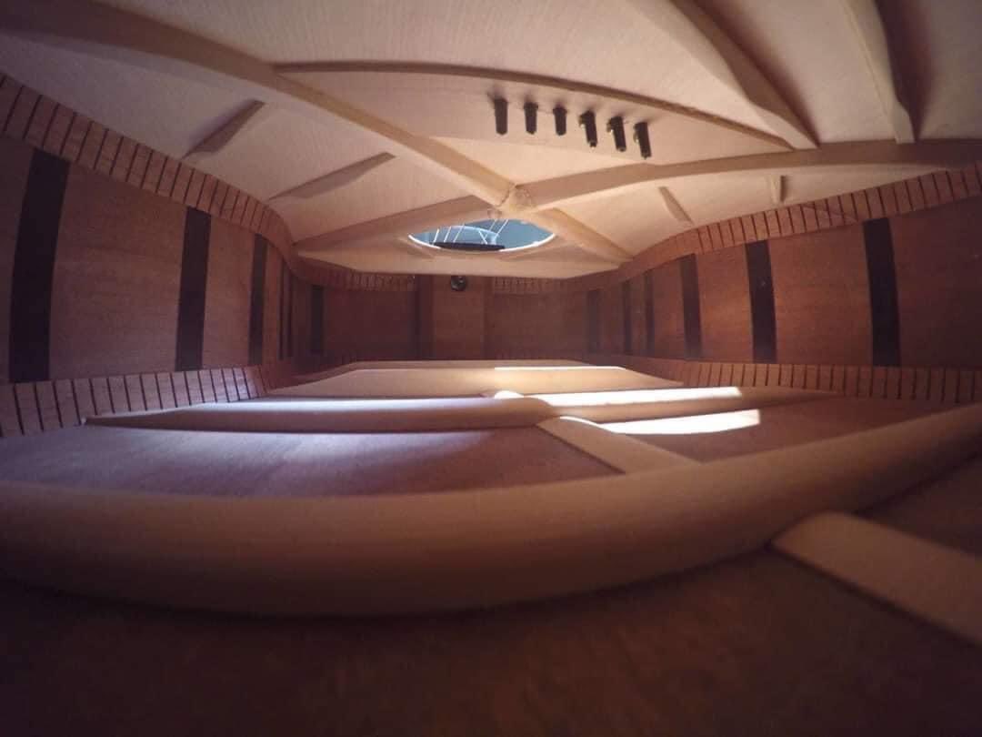 EnsedeCiencia's tweet photo. Parece una casa lujosa pero en realidad es el interior de una guitarra. https://t.co/83obJIw4EI