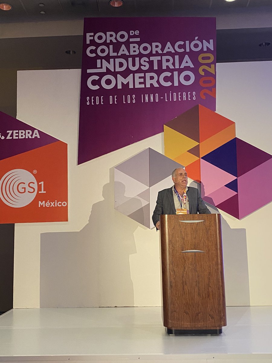 HBK0801's tweet photo. Juan Carlos Molina, Director General de @GS1_Mx inaugura 3 edición del Foro de Colaboración Industria Comercio. El emperador Romano Marco Aurelio mencionó que nacimos para colaborar, al igual que los pies, las manos, los párpados…”,  GS1 es colaboración @RetailersM https://t.co/R4KTWEBNj4