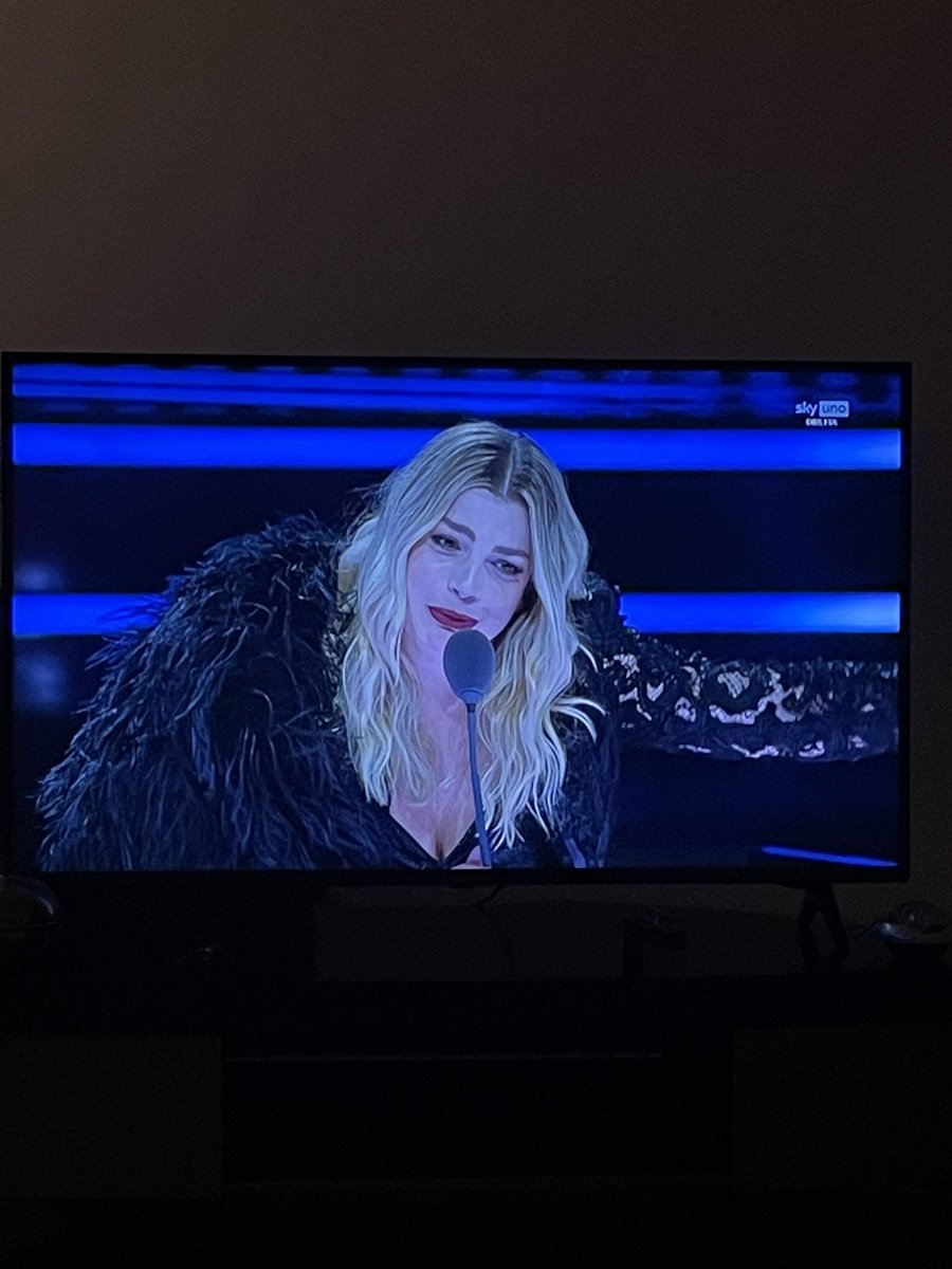 Tuitterata's tweet photo. Emma. Un po' Il Corvo, un po' Aigor.
#XF2021 https://t.co/2hzuX1nanz