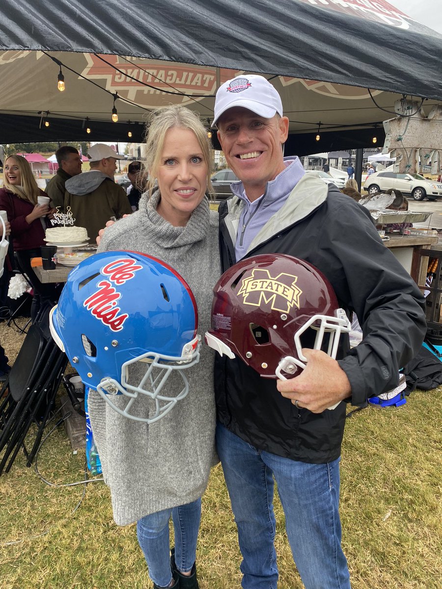 Lauren Hoffman tweet media