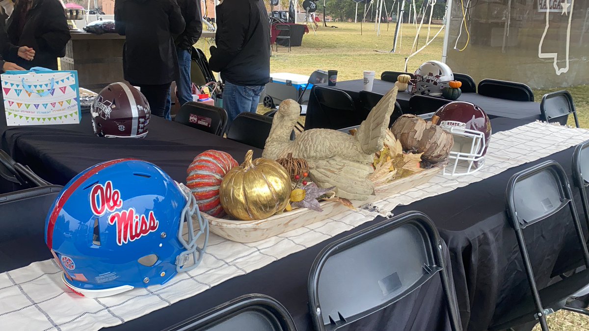 Lauren Hoffman tweet media