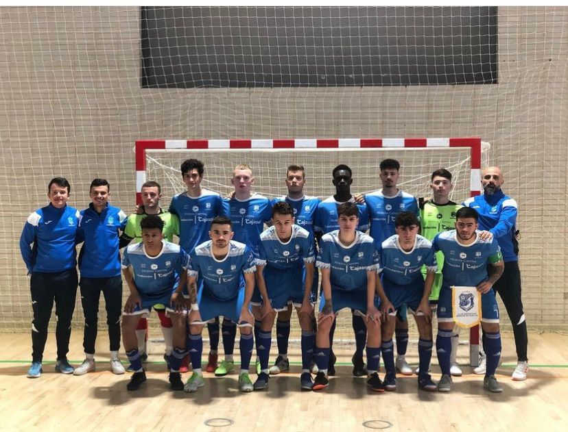 JosePrietoLopes's tweet photo. Suerte hermanito este finde para la champions league 💪⚽.. desde Lepe con ustedes me gustaría a ver estados con ustedes 🤟❤️ @benabat04 @Kevinalex171 y a todos los que compone el club 💙🤍💙 #EuropaLeague #Madrid #campeones #Sub21 #CDSH https://t.co/XnoovfU45Z