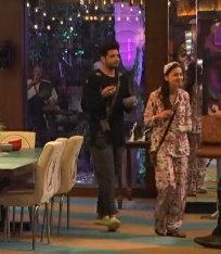 shravu54's tweet photo. Karan Romantic Kundrra ,with all his gestures, care and love ,wooing his wife is the husband we stan  😍

#Tejran • #BiggBoss15 https://t.co/7KF7NYFWFW